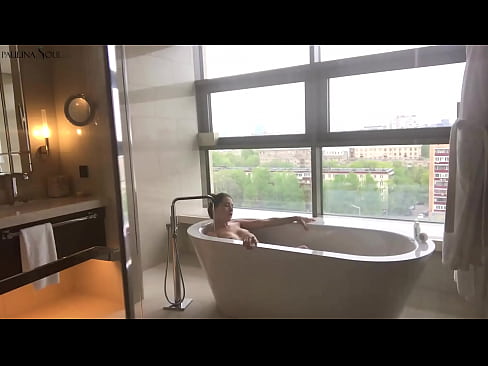 ❤️ Enorm babe som passionerat runkar av sin fitta i badrummet Just porr at porn sv.pornsos-com.ru ️❤
