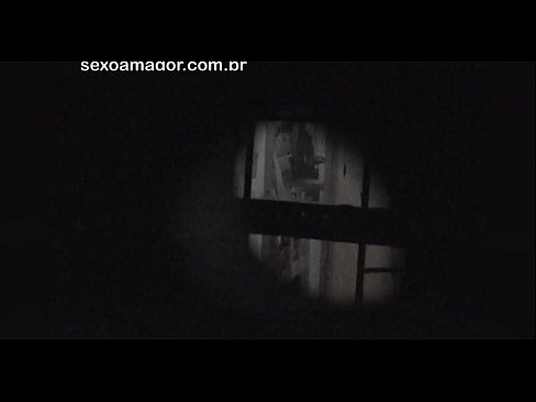 ❤️ Blondie blir hemligt videofilmad av en voyeur från grannskapet gömd bakom ihåliga tegelstenar Just porr at porn sv.pornsos-com.ru ️❤